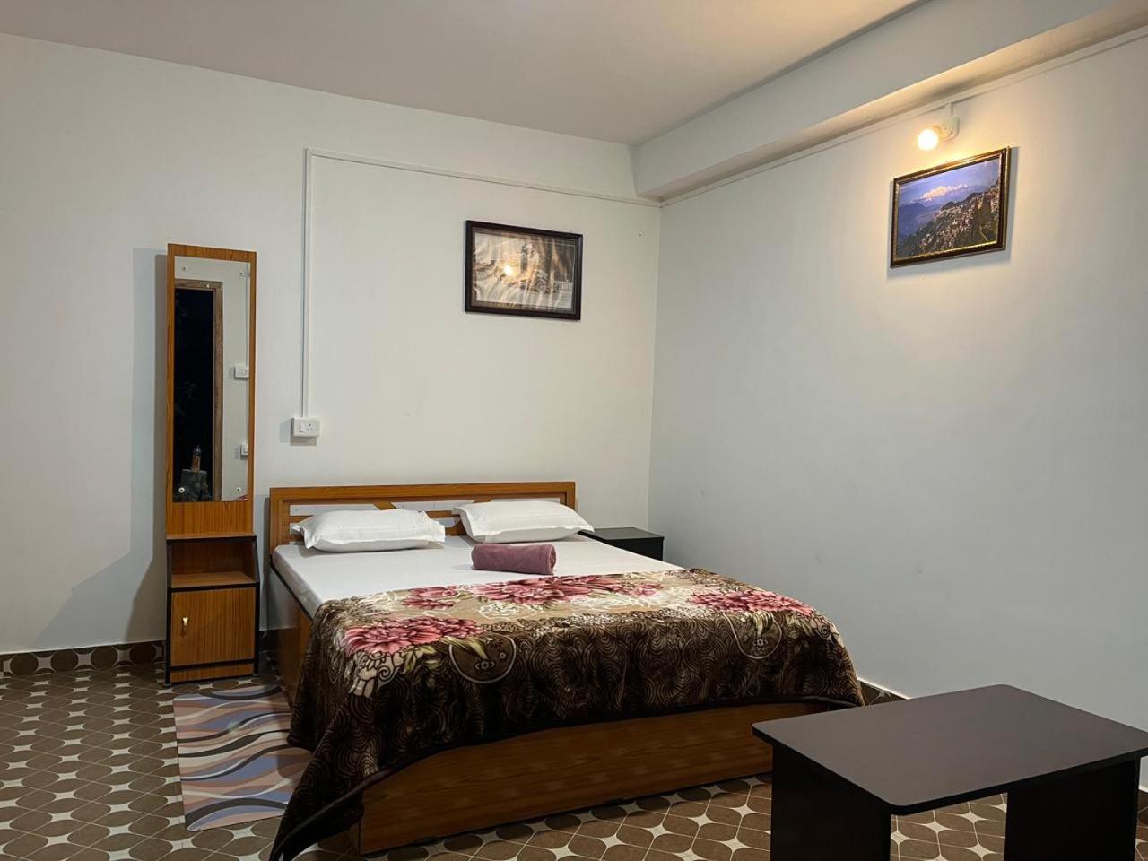 Pradhan Homestay Mirik - Homestay Beside Mirik Lake Exteriér fotografie