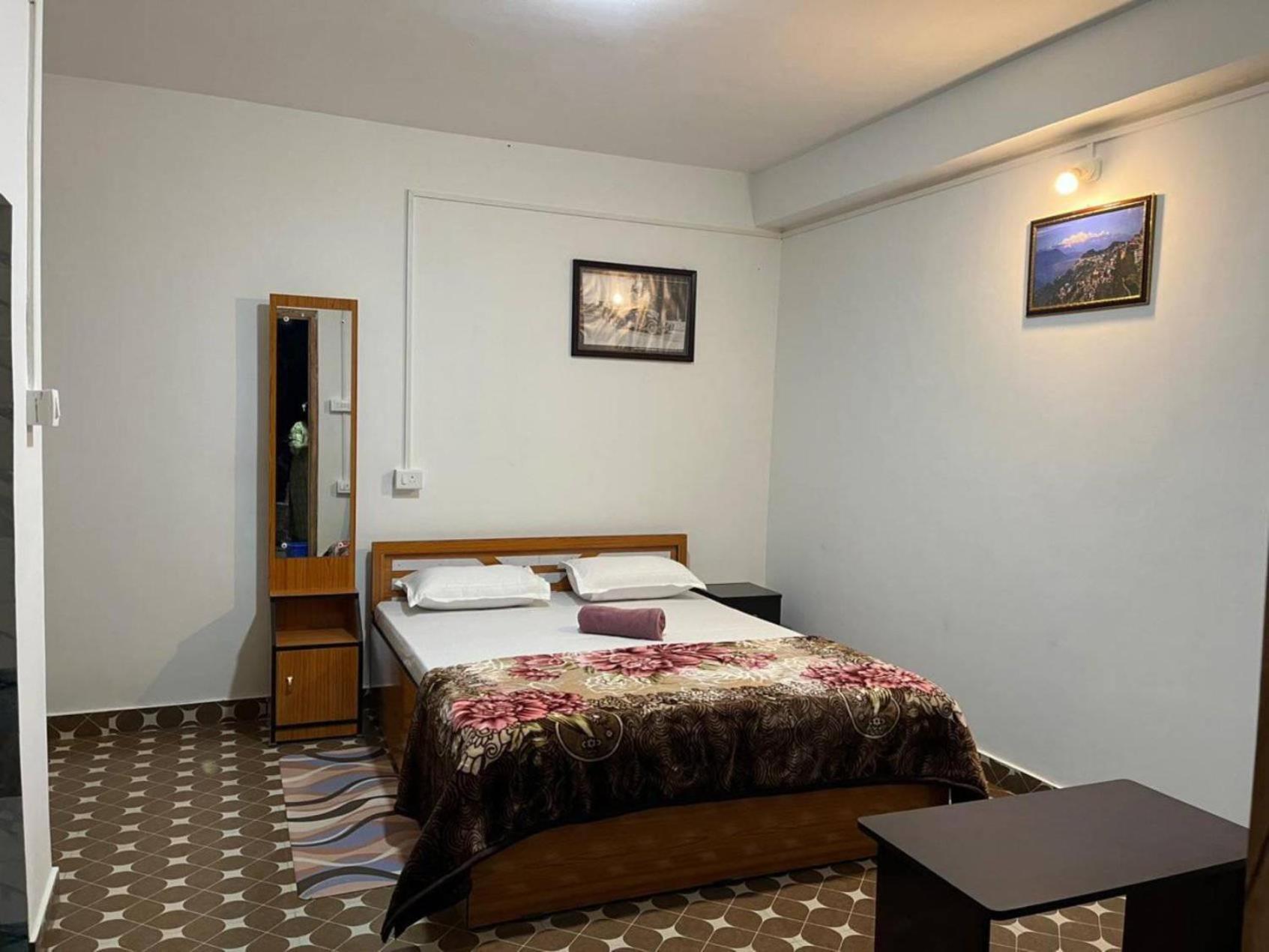 Pradhan Homestay Mirik - Homestay Beside Mirik Lake Exteriér fotografie